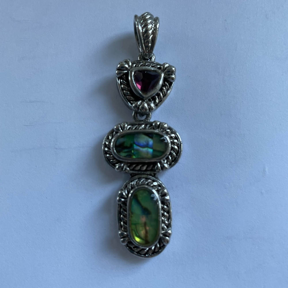 Brighton pendant